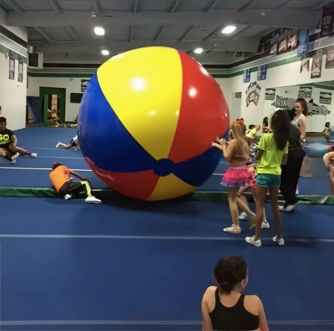 GIANT INFLATABLE POOL BEACH BALL (BUNDLE OF 2)